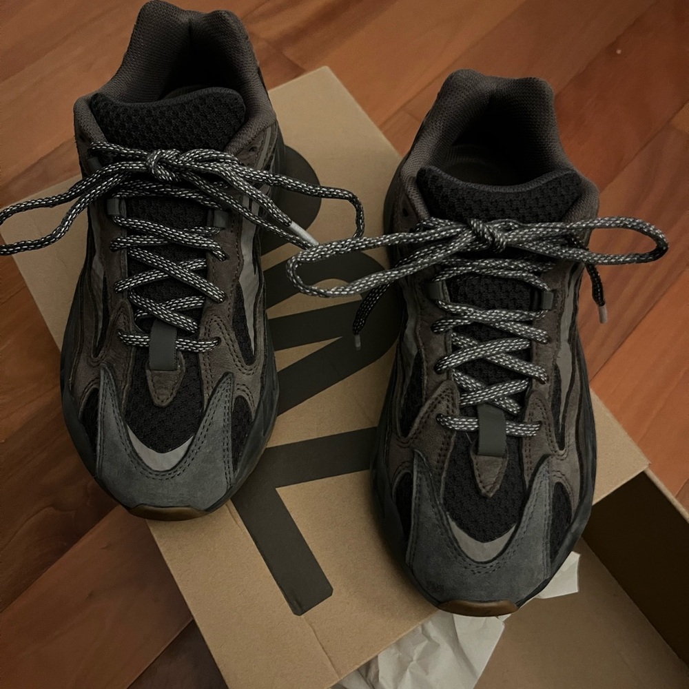 Yeezy Boost 700
